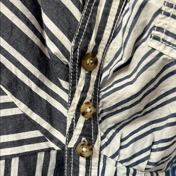 Pilcro Reworked mixed stripe buttondown Blue and White Striped Shirt sz M - Picture 6 of 11